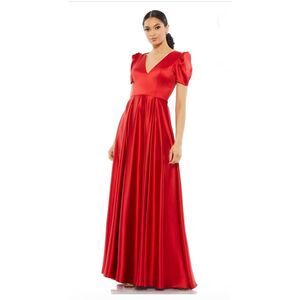 Mac Duggal NWT size 2 Ruby Red satin formal gown style 26606